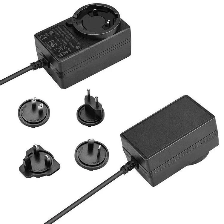 12V 2A udskiftelig strømadapter
