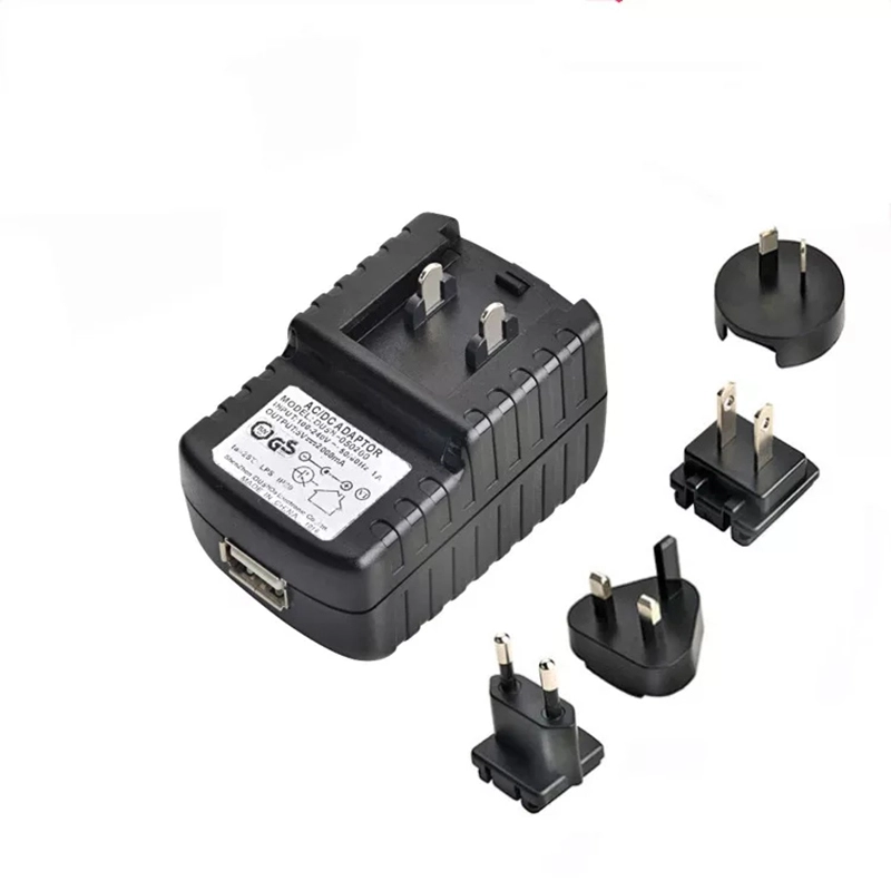 Universal 5V 2A USB-adapter med udskifteligt stik